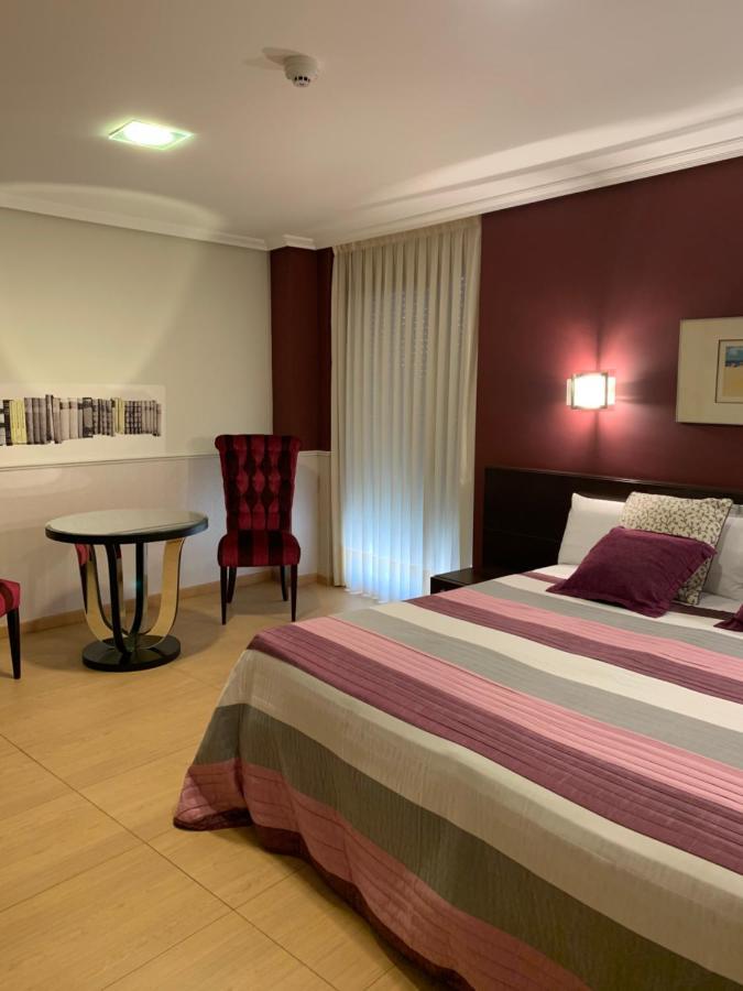 Hostal El Lechuguero Cascante ภายนอก รูปภาพ