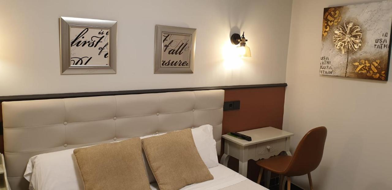 Hostal El Lechuguero Cascante ภายนอก รูปภาพ