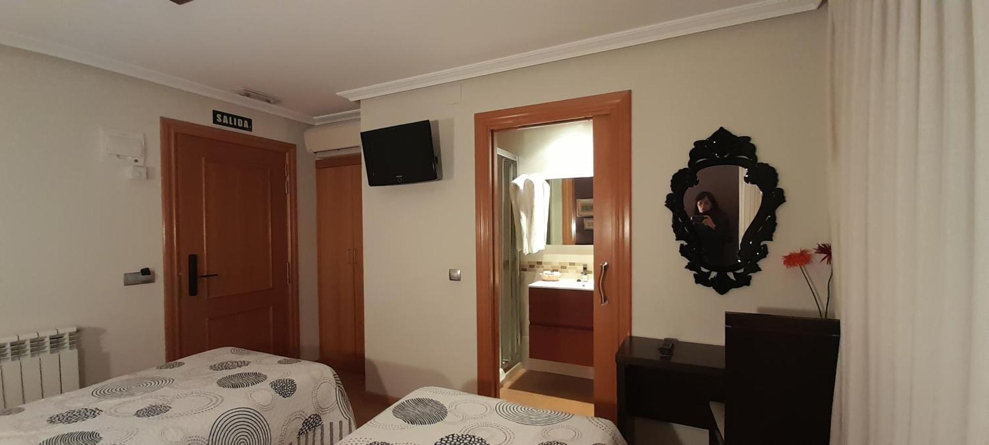 Hostal El Lechuguero Cascante ภายนอก รูปภาพ