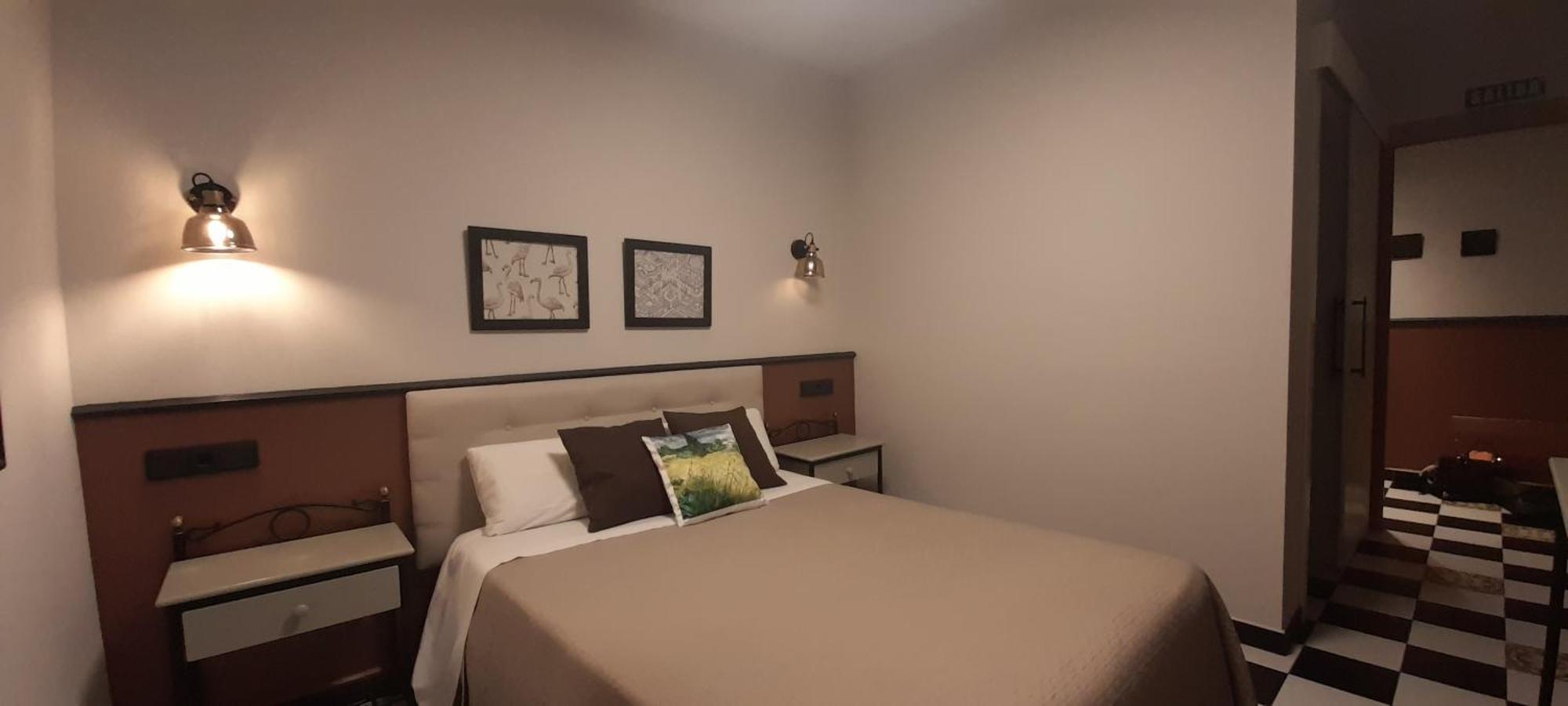 Hostal El Lechuguero Cascante ภายนอก รูปภาพ