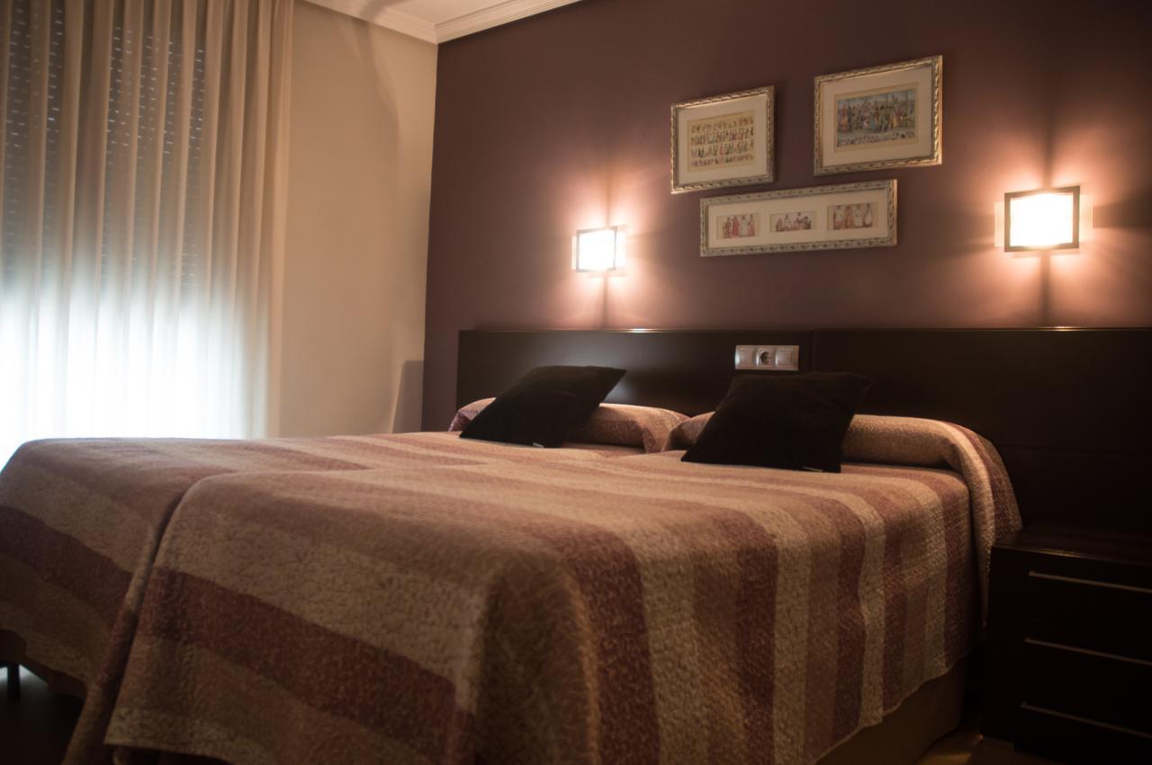 Hostal El Lechuguero Cascante ภายนอก รูปภาพ